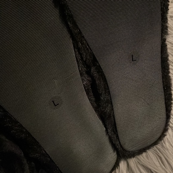 Memory Foam Slippers - Picture 4 of 4